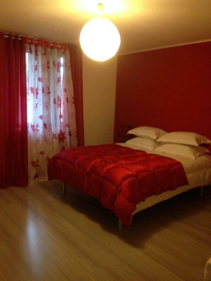 Bienvenue Chez Zina Hotel Vesoul Exterior foto